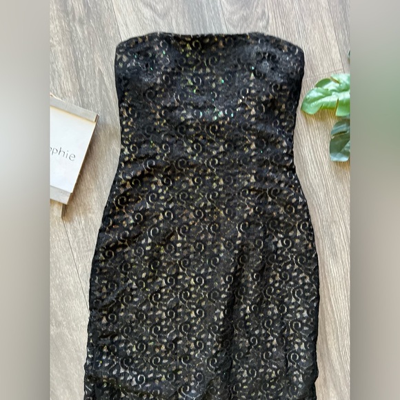 Vintage gunne sax by Jessica McClintock black patterned lace/gold sequin dress. - Picture 3 of 10